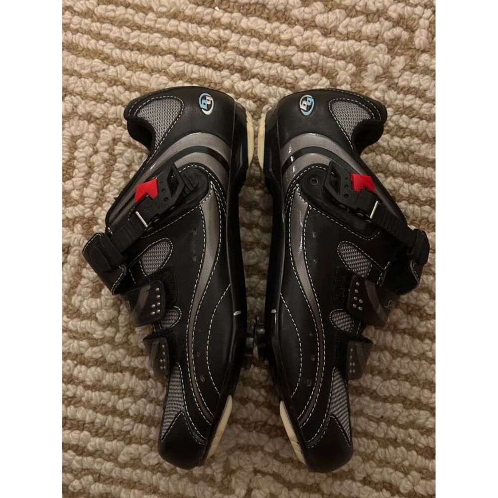 Specialized cycling shoes size 40